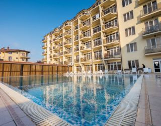 Курортный отель "Ателика Гранд Меридиан"