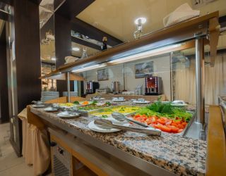 Курортный отель "Ателика Гранд Меридиан"